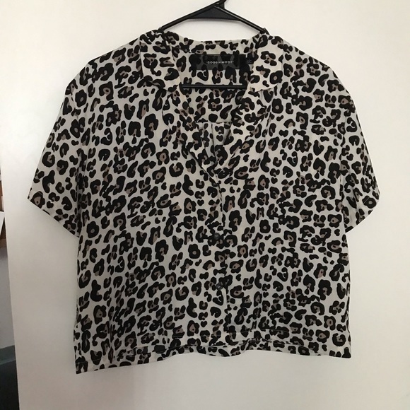 Code x Mode Leopard Short Sleeved Button Up - Picture 3 of 5
